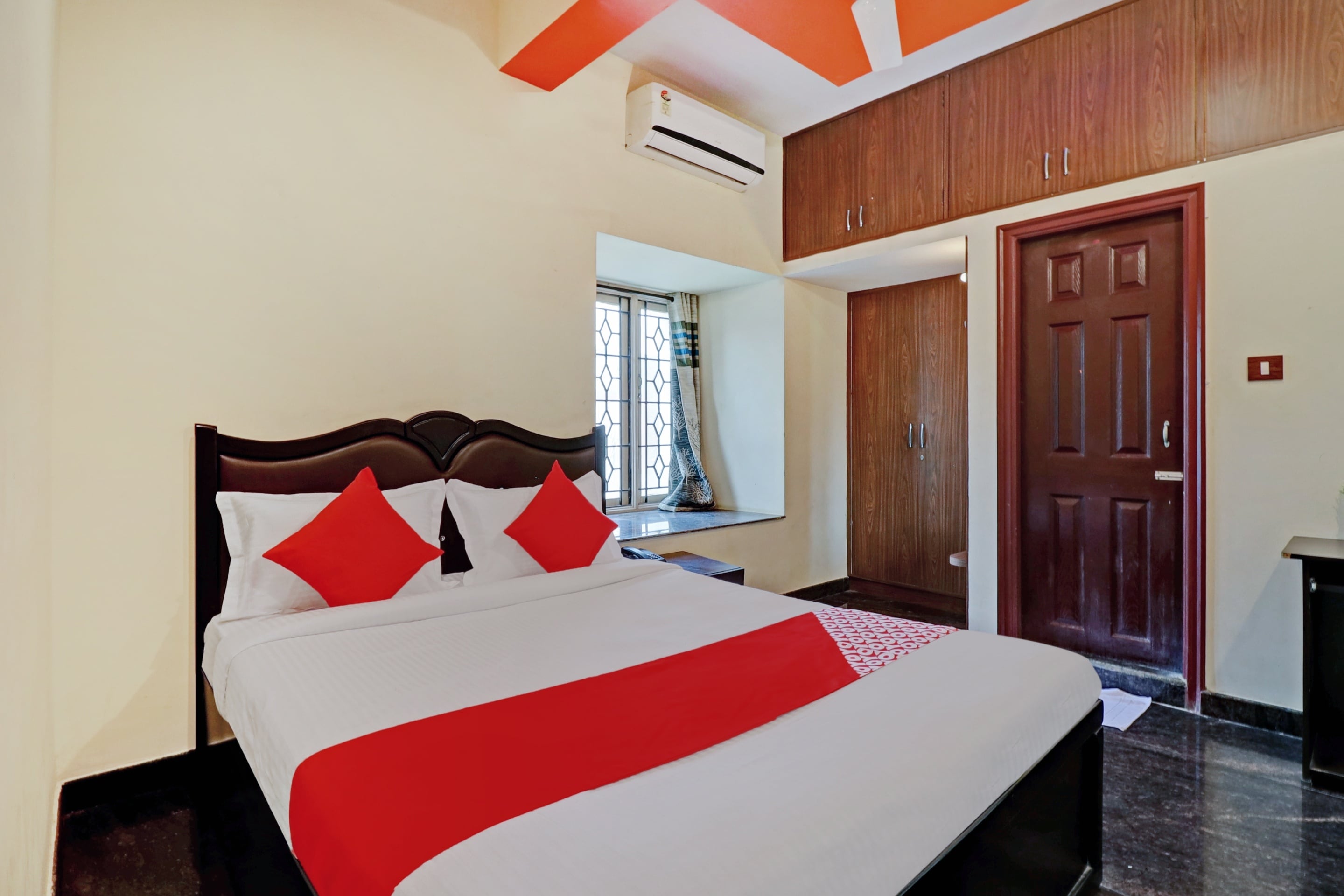 OYO 80458 Blooms Inn OYO Rooms Bangalore  Book    1216 OYO