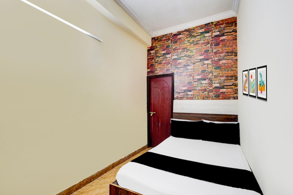 SPOT ON Hotel Baba Classic, Secunderabad, Hyderabad