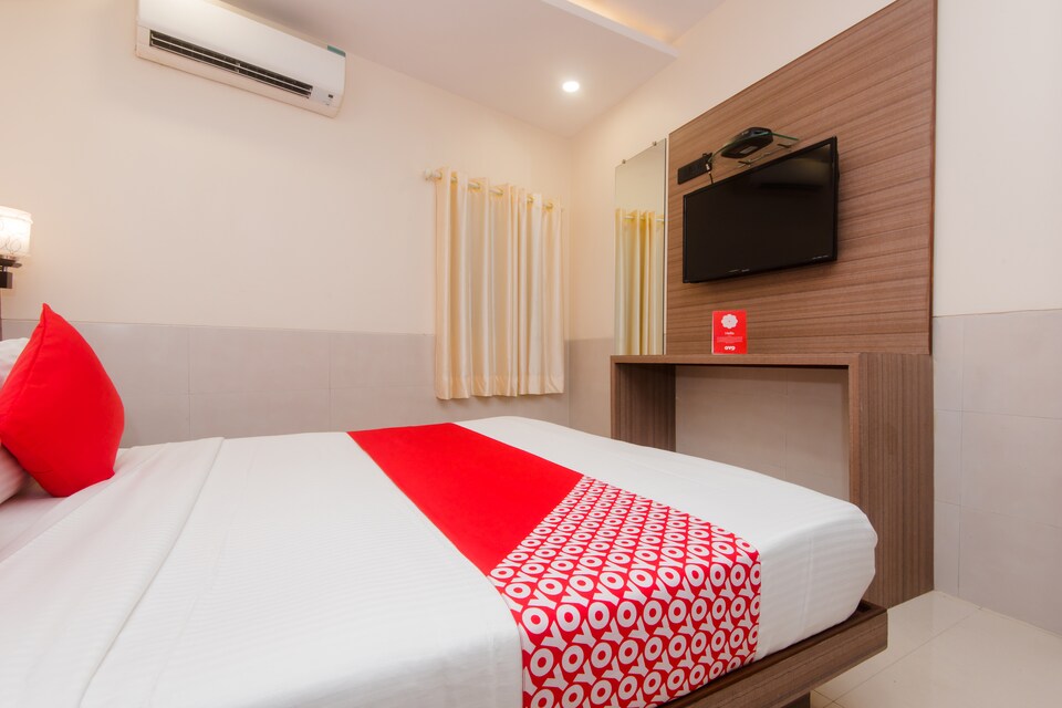 OYO 6719 Atlas Grand Hotel, Mumbai International Airport, Mumbai