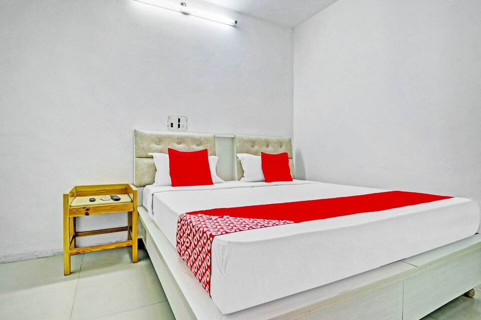 OYO 80518 Hotel Hot Meals, Patiala, Patiala