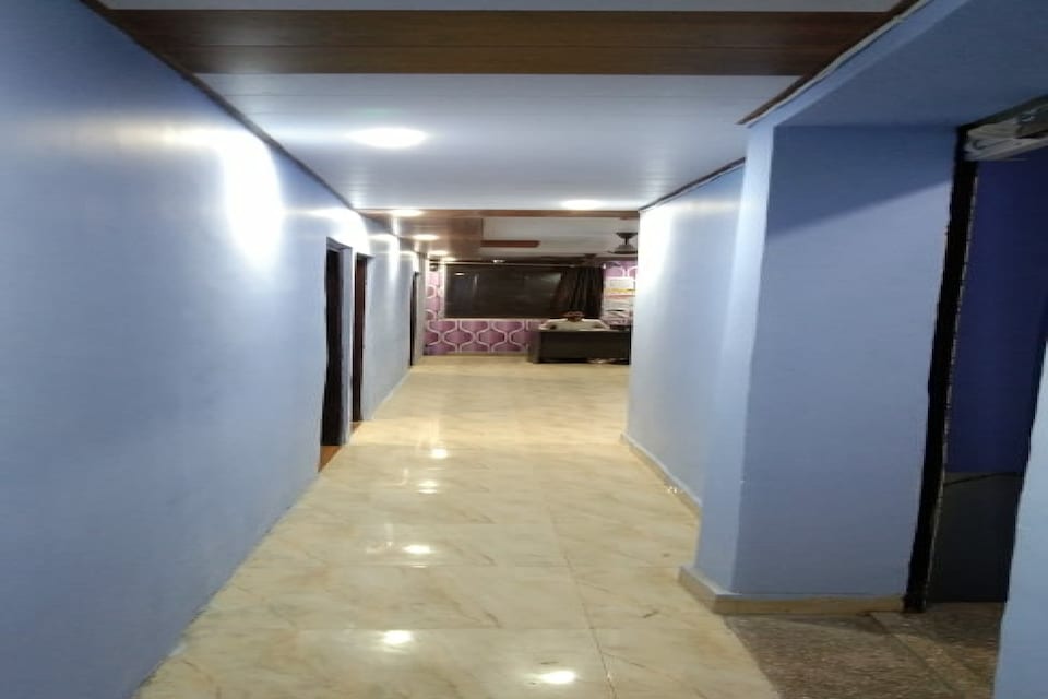 OYO 80520 Hotel Royal Villa, Faridabad, Faridabad