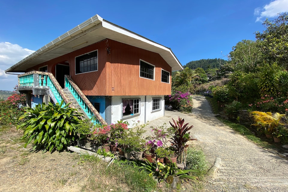 OYO HOME 90259 Satinah Homestay, Ranau, Ranau