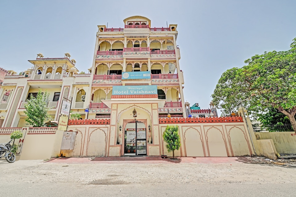 OYO 80539 Hotel Vaishnavi, Sindhi Camp, Jaipur