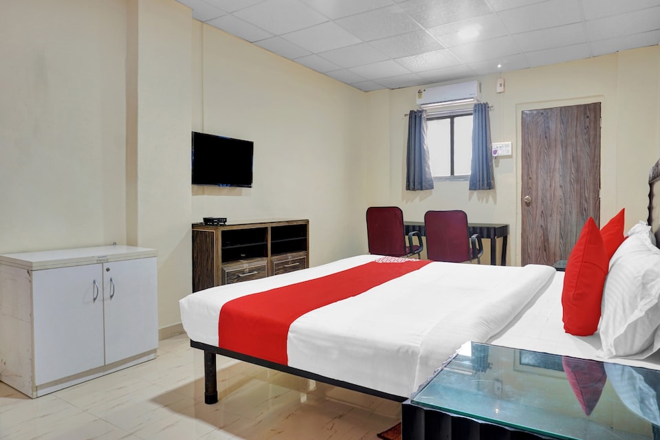 Hotel O Jayraj Executive, Wagholi Pune, Pune