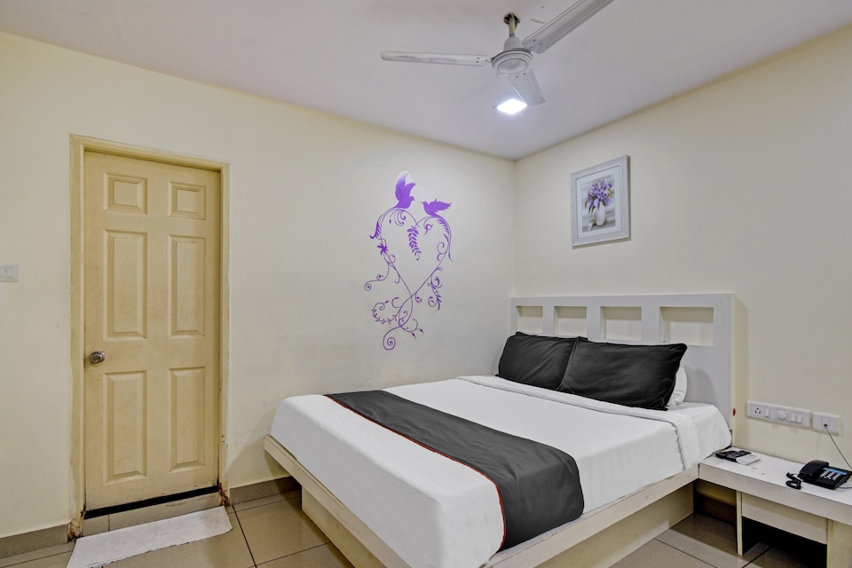 OYO 80557 Collection O Connections, Mylapore, Chennai