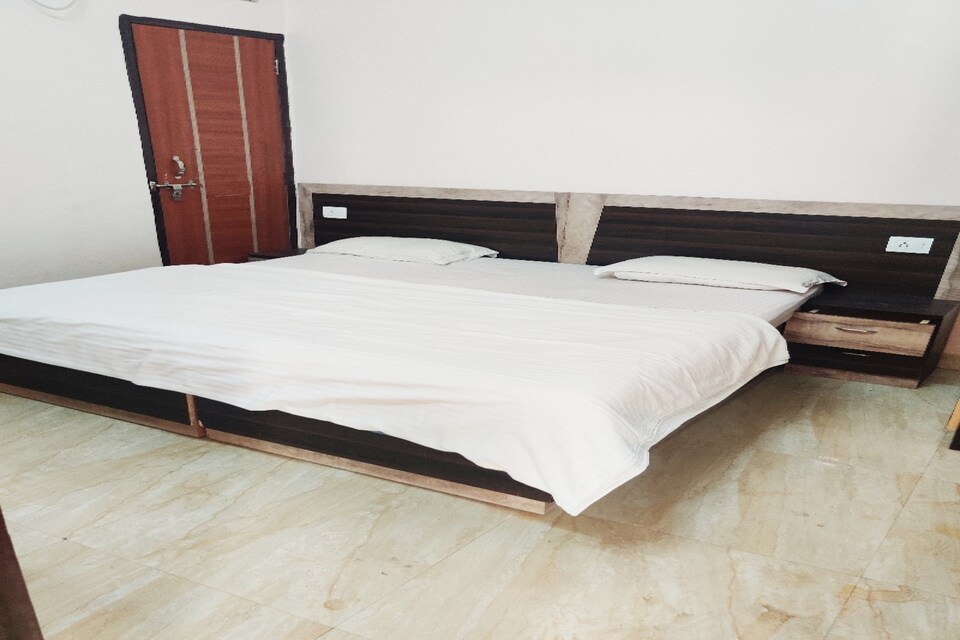 SPOT ON 80572 Hotel Armadale, Greater Noida, Noida