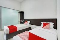 Hotel O Bukittinggi near Padang Luar formerly New Aedo