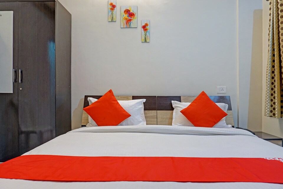 Flagship 4 Star Executive, Kharadi Pune, Pune