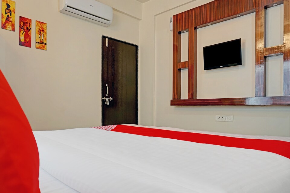 Flagship 4 Star Executive, Kharadi Pune, Pune
