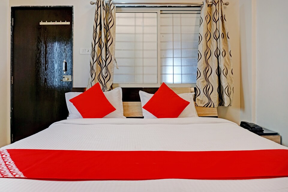 Flagship 4 Star Executive, Kharadi Pune, Pune