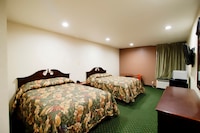 OYO Pinewood Inn & Suites Silsbee