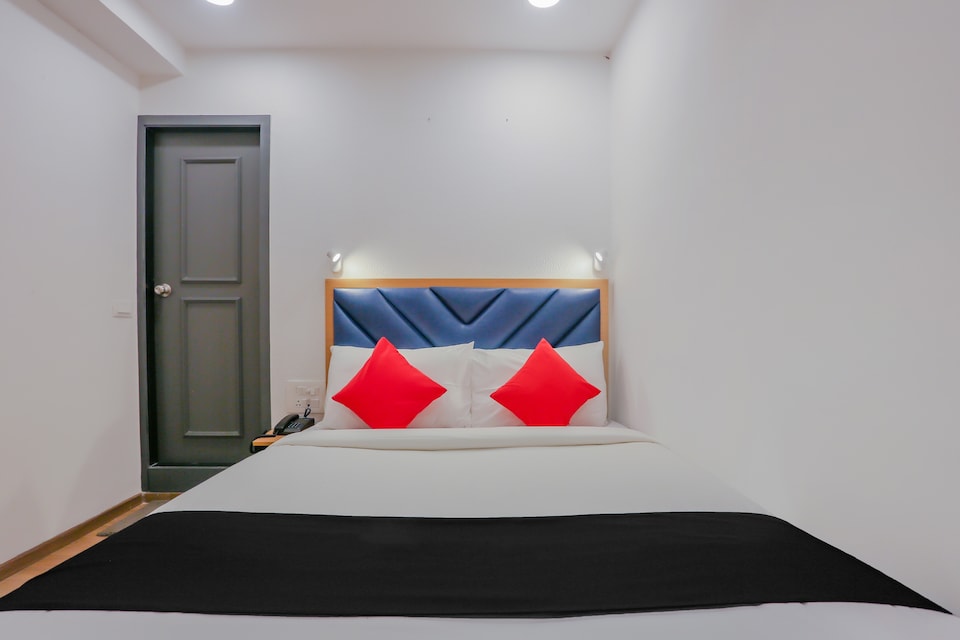 Townhouse OAK Hotel City Avenue, CST-Churchgate-Coloba, Mumbai