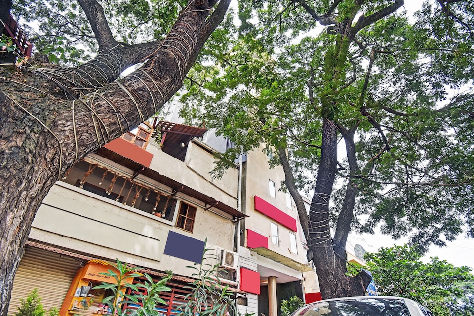 Capital O 80684 Smile Hotel, MG Road Bangalore, Bangalore