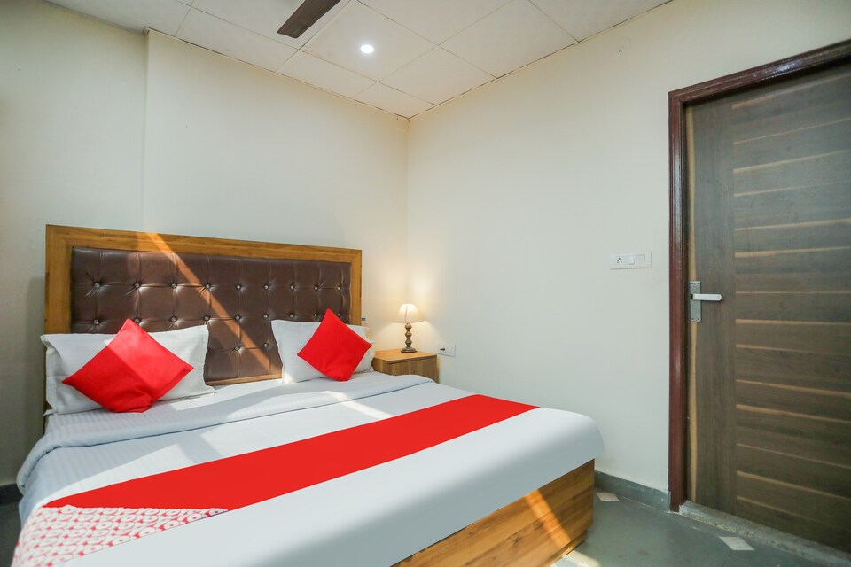 Flagship Hotel Happy Stay, Faridabad, Faridabad