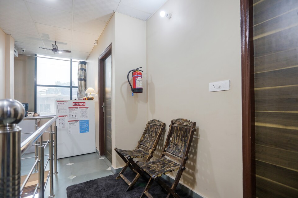 Flagship Hotel Happy Stay, Faridabad, Faridabad