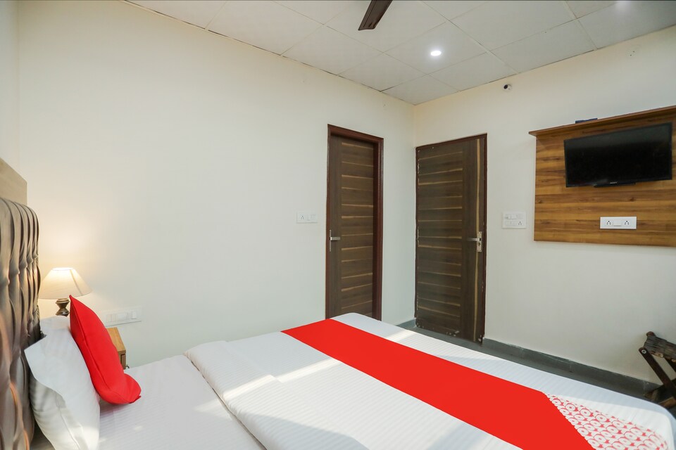 Flagship Hotel Happy Stay, Faridabad, Faridabad