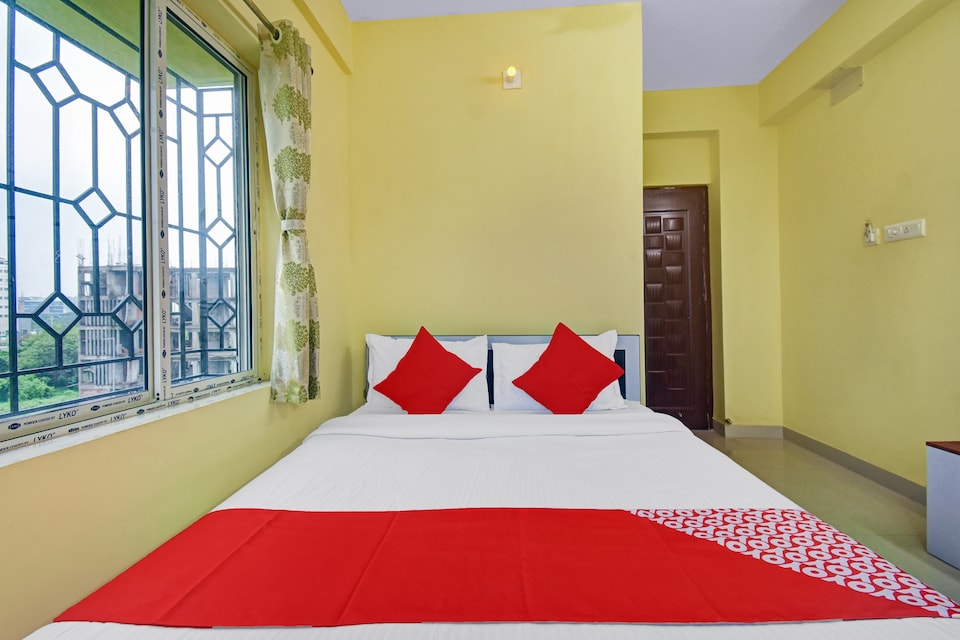HOTEL O MAA RESIDENCY NEAR BISWA BANGLA, New Town, Kolkata