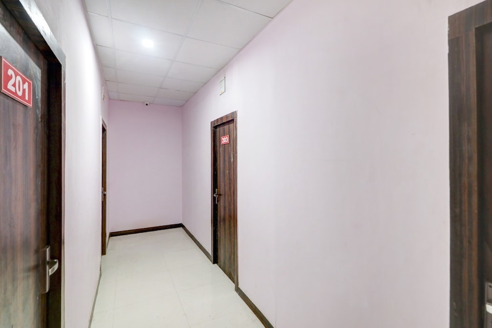 Hotel O Siya Residency, Faridabad, फरीदाबाद