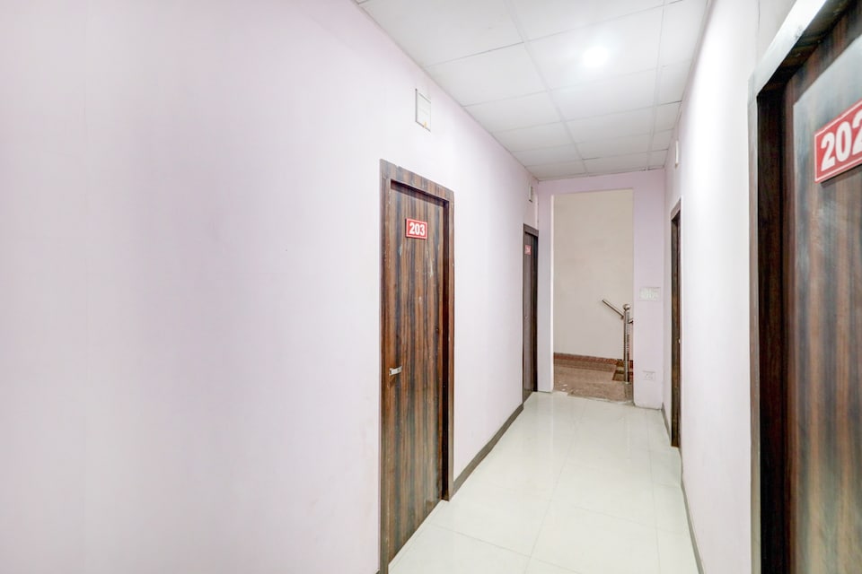 Hotel O Siya Residency, Faridabad, फरीदाबाद