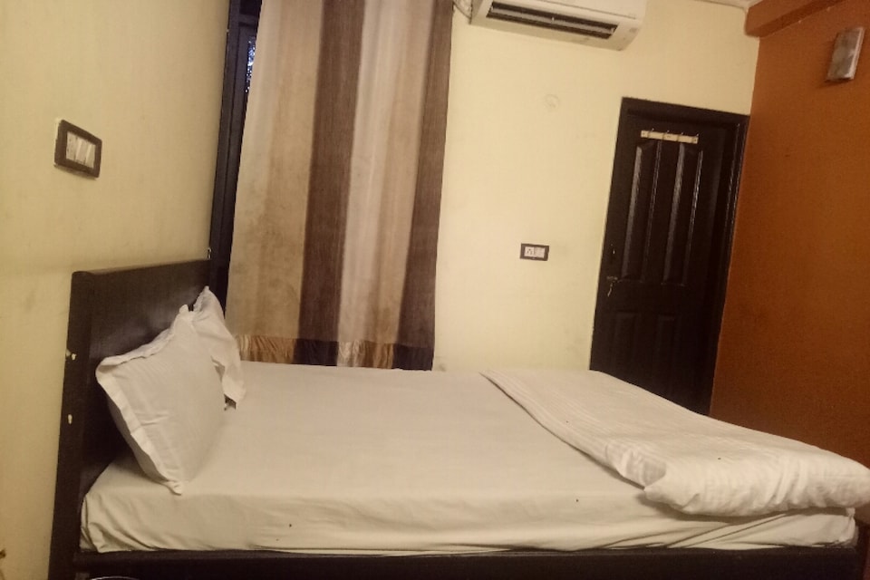 OYO Hotel Dev Palace, Indirapuram Ghaziabad, गाज़ियाबाद