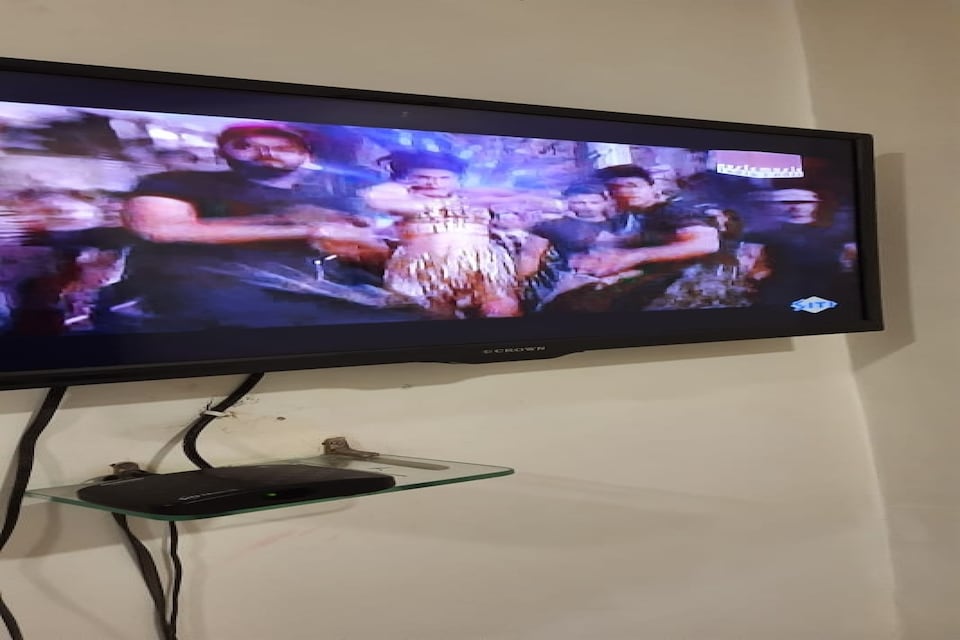 OYO 80728 Hotel Amit Regency, Station Road, Raipur