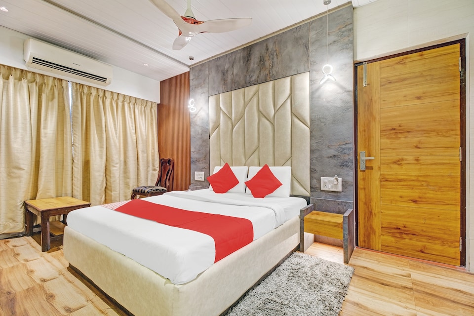 OYO 80762 Hotel New Mini Mahal, Mumbai Panvel-CBD, Mumbai