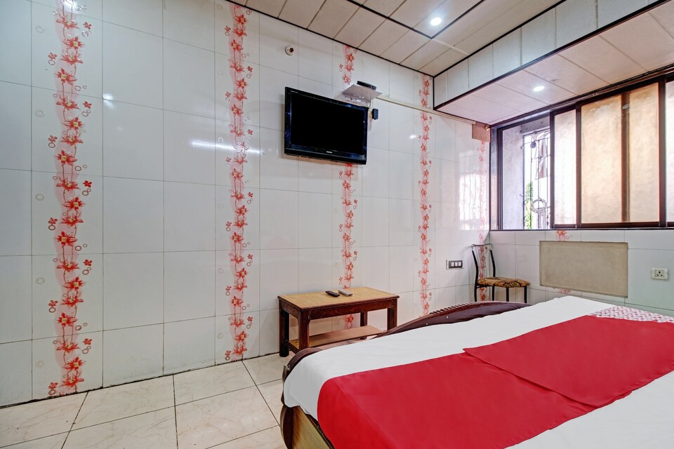 OYO 80762 Hotel New Mini Mahal, Mumbai Panvel-CBD, Mumbai