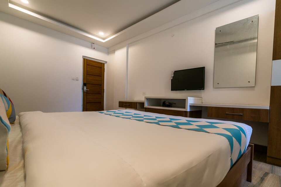 OYO Home 80770 Marcopolo, Aluva Kalamassery Kochi, Kochi