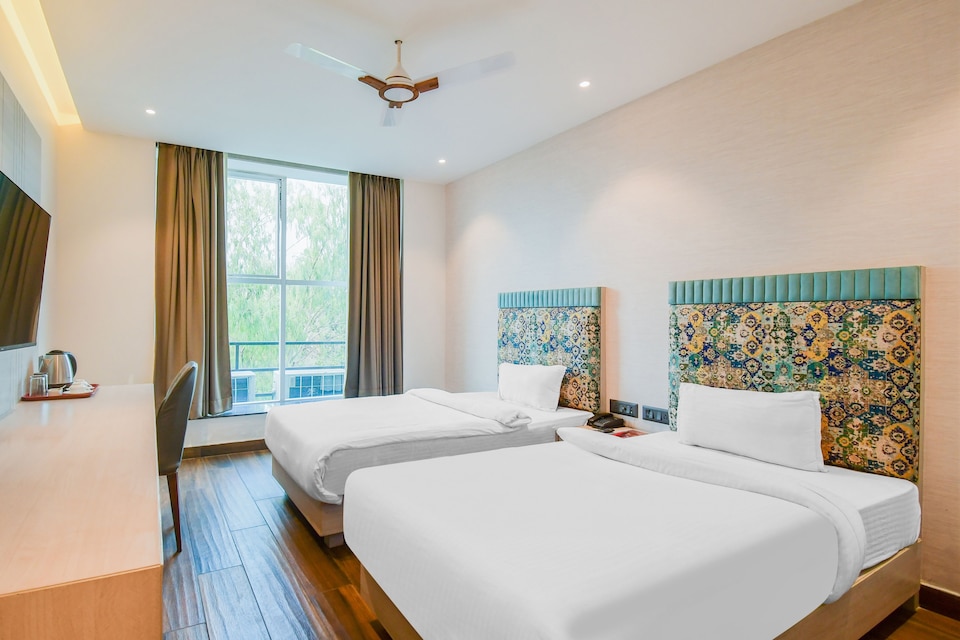 OYO Flagship 80772 The Pearl, Adityapur, Jamshedpur