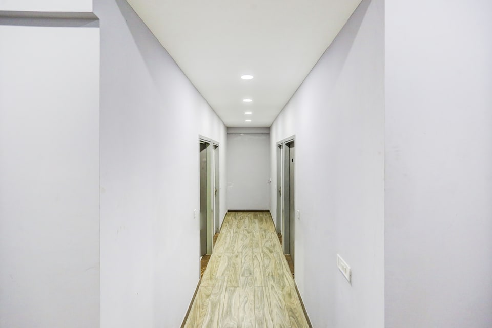 Hotel O Love Moon, Anand Vihar Delhi, Delhi