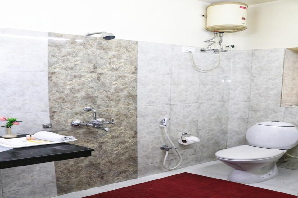 OYO 80793 Motisarai, Park Circus Kolkata, Kolkata