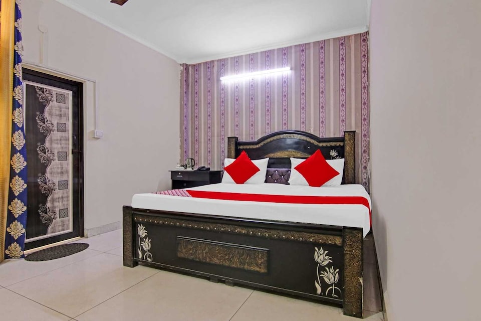  Hotel 4 Point, Dwarka Delhi, Delhi