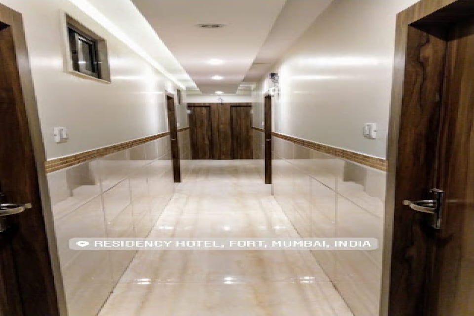 OYO 80805 Hotel Golden City, Mumbai CST-Churchgate-Colaba, Mumbai