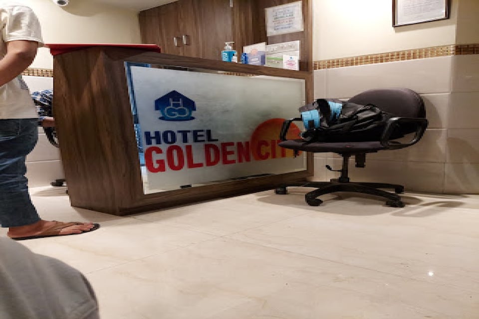 OYO 80805 Hotel Golden City, Mumbai CST-Churchgate-Colaba, Mumbai
