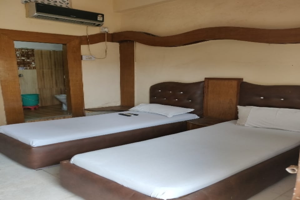 SPOT ON Hotel Laxmi Vilas, Hamidia Road Bhopal, Bhopal