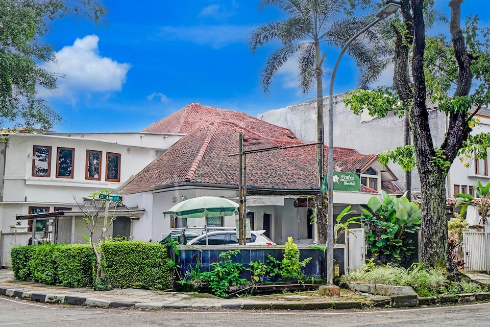 Hotel O Bandung near Stadion Siliwangi formerly The Ethnic Hotel Bandung, Bandung, Bandung