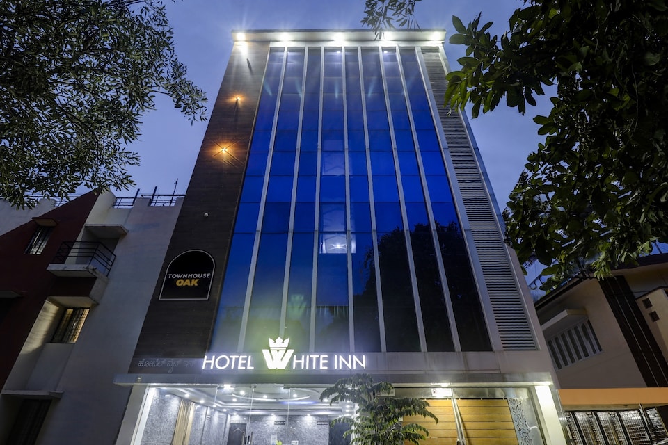 Townhouse OAK White Inn  Townhouse Oak Bangalore  Book    1430 OYO
