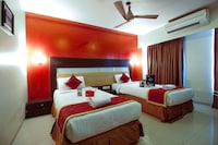 OYO Hotel Sitara Grand Near Miraj Cinemas - Shalini Shivani