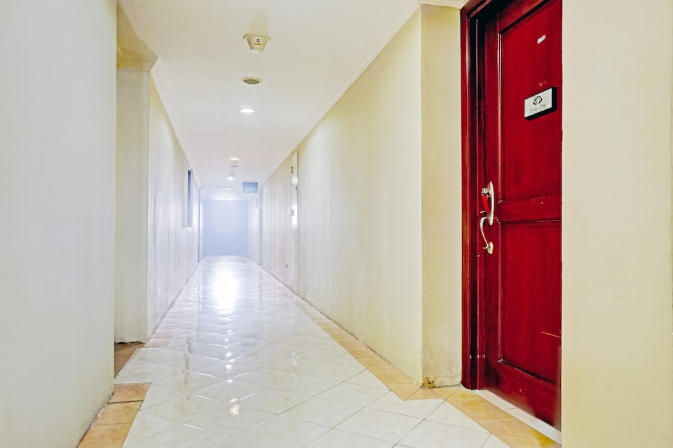 Collection O 38 Grand Palace 2, Salemba, Jakarta