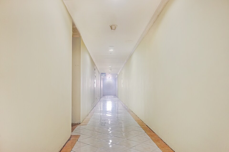 Collection O 38 Grand Palace 2, Salemba, Jakarta