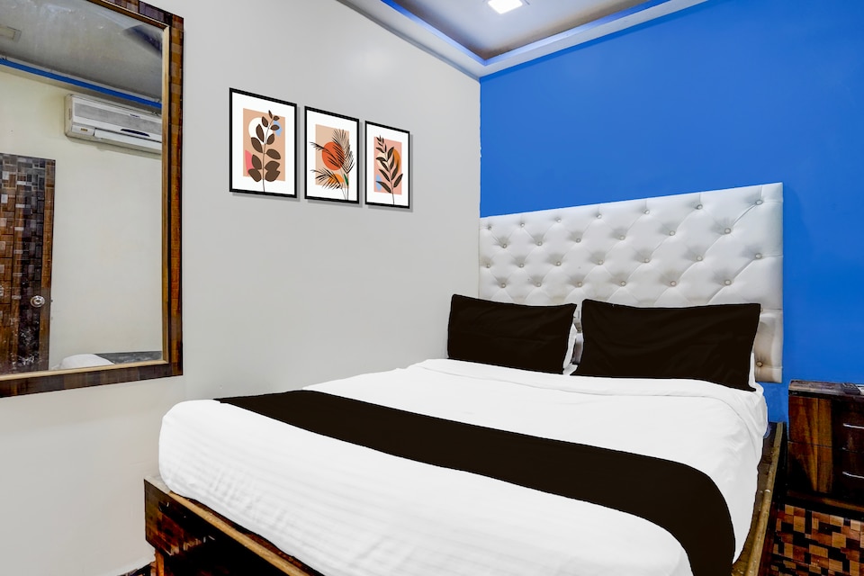Hotel O The Om Sai Residency, Mumbai International Airport, Mumbai