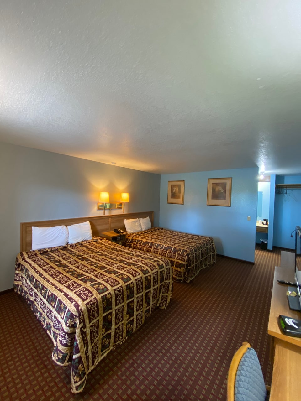 OYO Hotel Land of AH's Erie KS Hwy 59, Wichita, KS, Erie