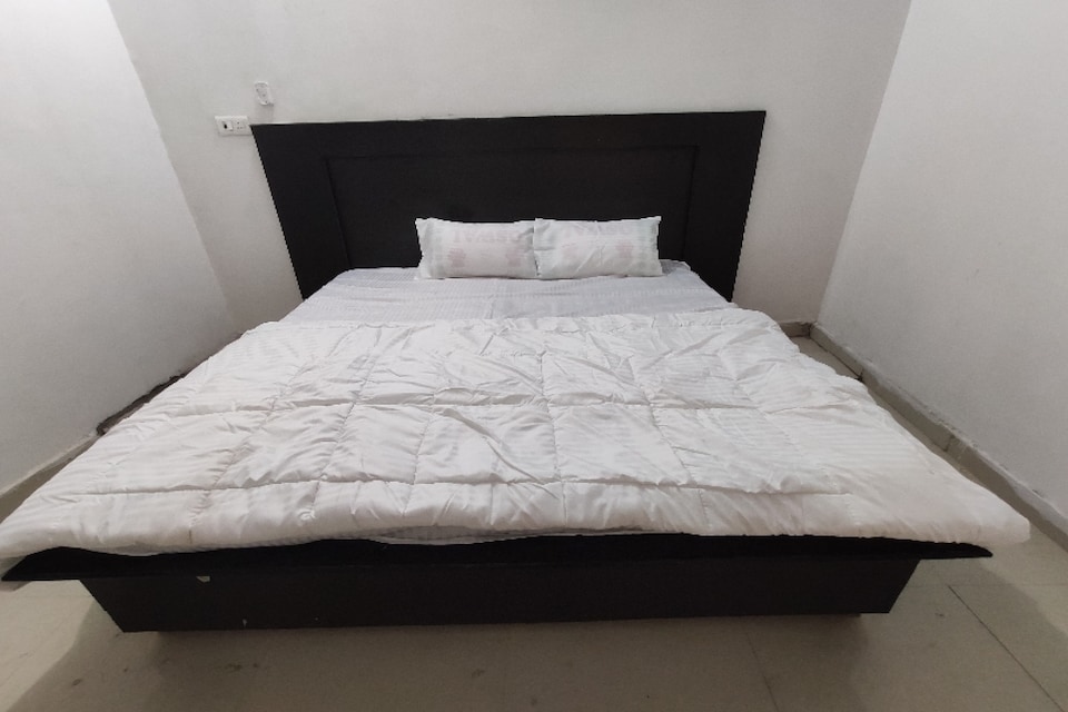 OYO 80939 Jb Palace Hotel & Restaurant, Aligarh, Aligarh