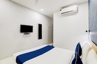 Collection O Hotel Ace 