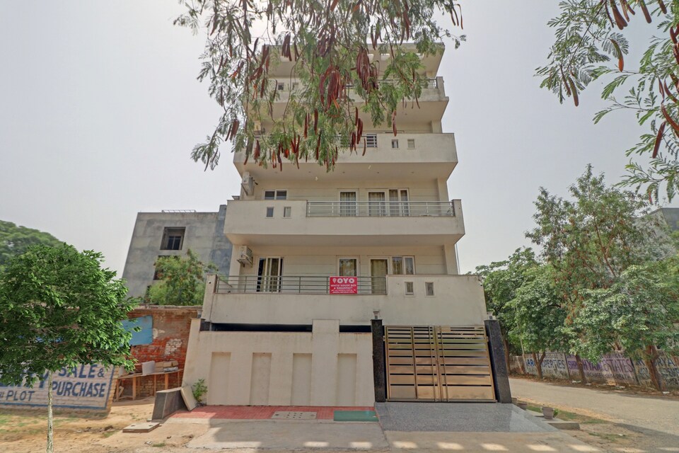 Capital O 80953  White House BNB, Dwarka Delhi, Delhi