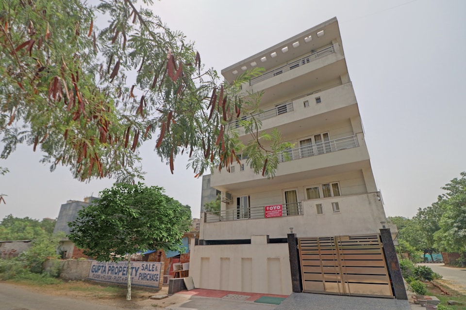 Capital O 80953  White House BNB, Dwarka Delhi, Delhi