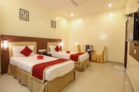 OYO Hotel Swagath Grand Near Miraj Cinemas - Shalini Shivani