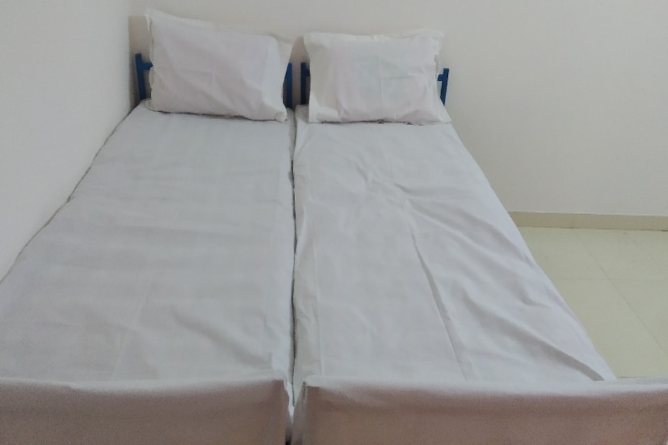 SPOT ON Sarthak Lodge, Sangli, Sangli