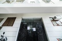 OYO Silver Stone Near Satyam Inox Patel Nagar
