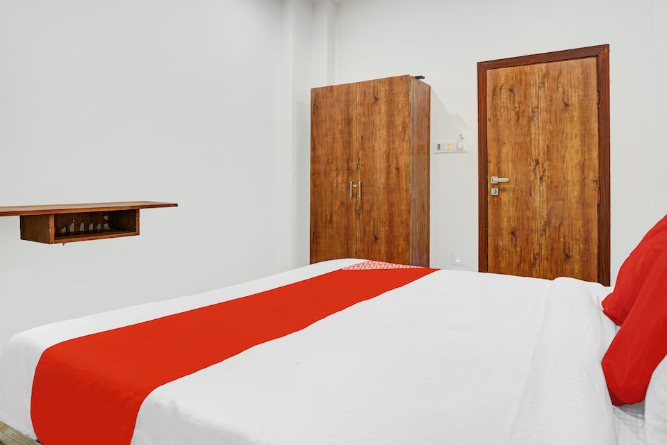 OYO 80982 Hotel Ashiyana, Dindoli, Surat